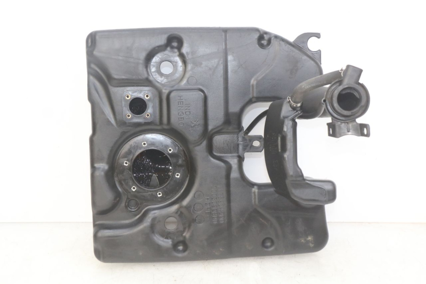 photo de KRAFTSTOFFTANK PEUGEOT DJANGO 4T 50 (2014 - 2019) - Technische Nahaufnahme