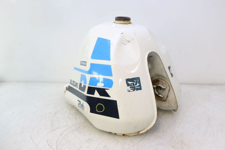 photo de KRAFTSTOFFTANK SUZUKI DR S 600 (1985 - 1989) - Hauptansicht