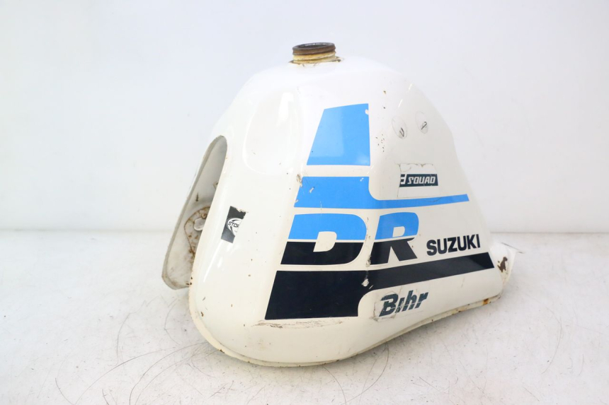 photo de KRAFTSTOFFTANK SUZUKI DR S 600 (1985 - 1989) - Alternative Perspektive