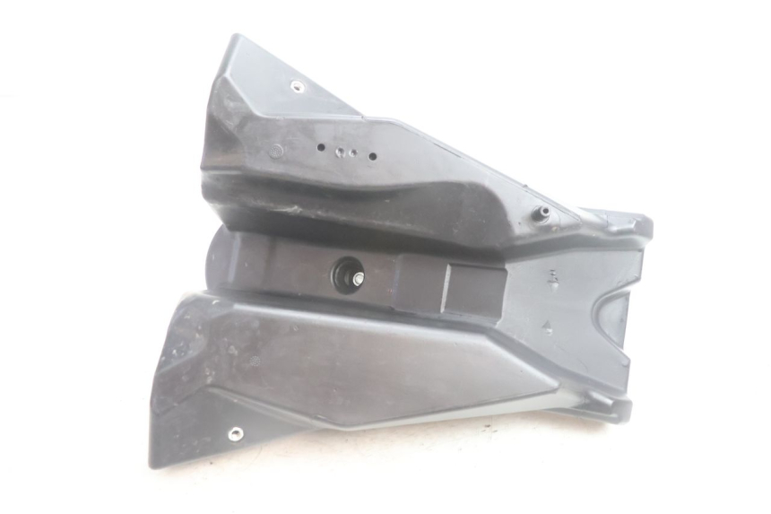 photo de KRAFTSTOFFTANK MINI MX DRIFT 150 - Details der Befestigungspunkte
