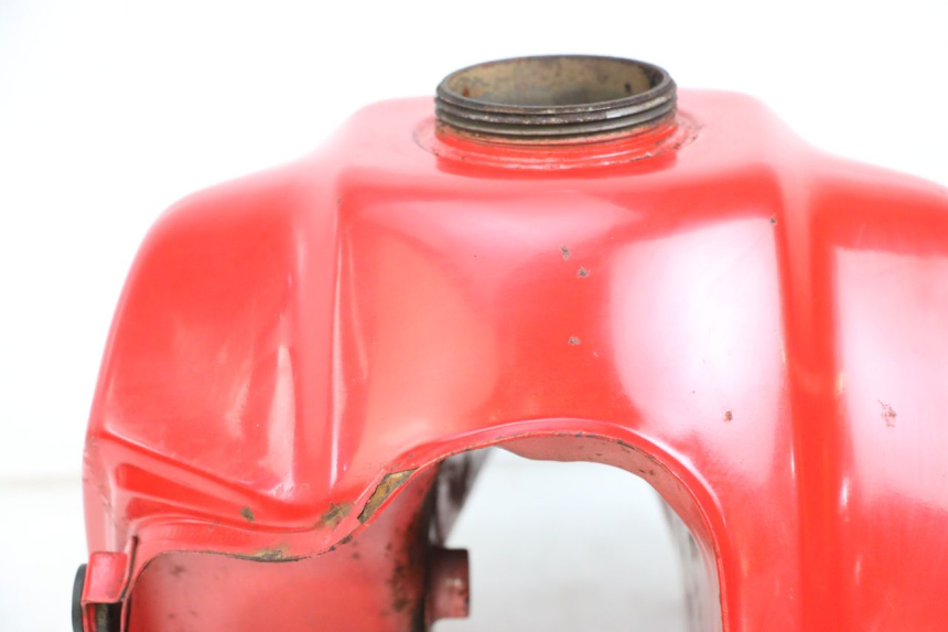 photo de KRAFTSTOFFTANK YAMAHA DTLC 125 (1982 - 1987) - Zoom auf Komponenten