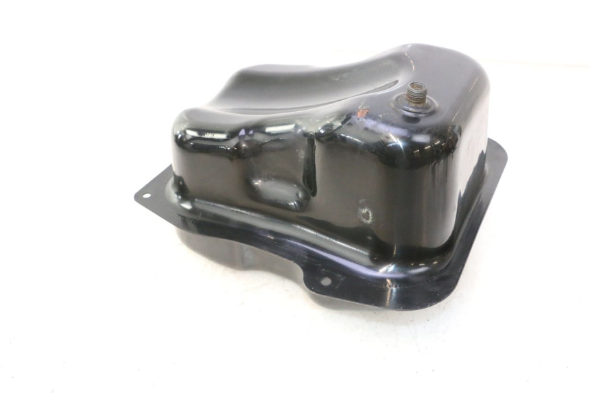 photo de KRAFTSTOFFTANK CF MOTO E-CHARM 125 (2005 - 2008) - Details der Befestigungspunkte