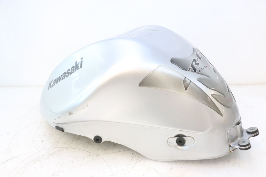 photo de KRAFTSTOFFTANK KAWASAKI ER-6 ER6 N 650 (2005 - 2009) - Charakteristische Merkmale