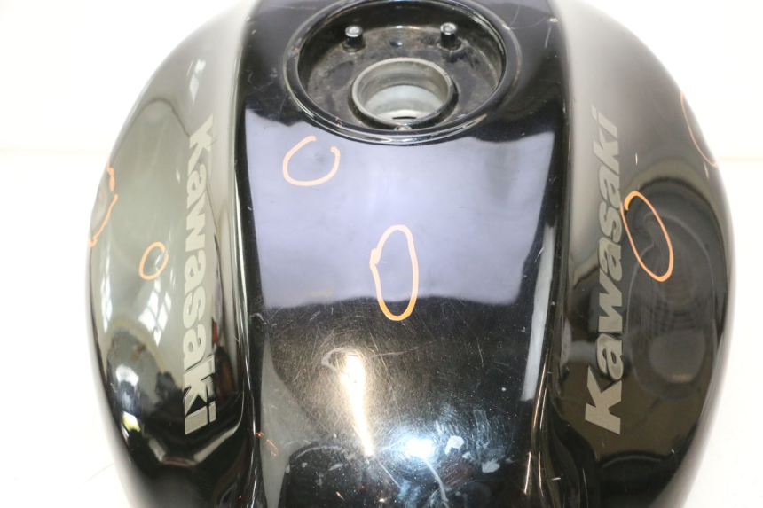 photo de KRAFTSTOFFTANK KAWASAKI ER-6 ER6 N 650 (2005 - 2009) - Alternativer Blickwinkel