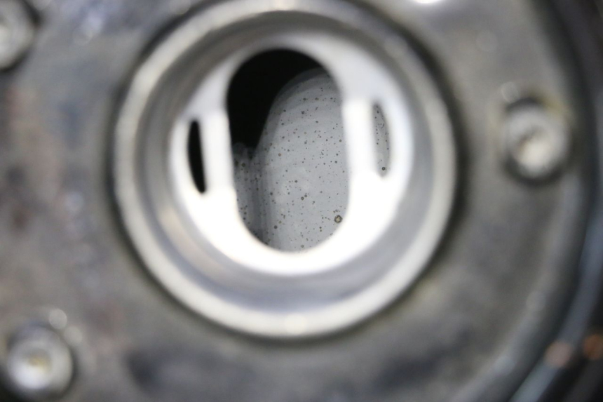 photo de KRAFTSTOFFTANK KAWASAKI ER-6 ER6 N 650 (2005 - 2009) - Zoom auf Gebrauchszustand
