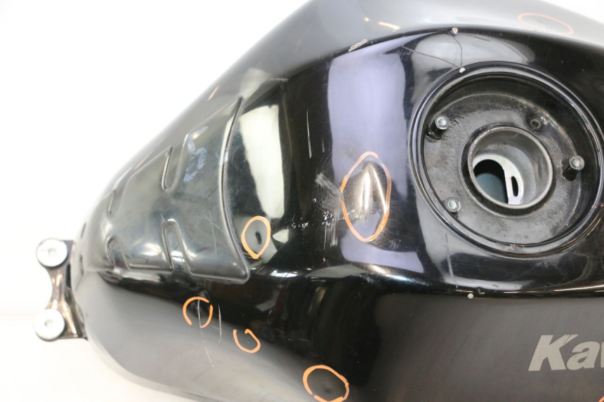 photo de KRAFTSTOFFTANK KAWASAKI ER-6 ER6 N 650 (2005 - 2009) - Oberflächenzustand und Material