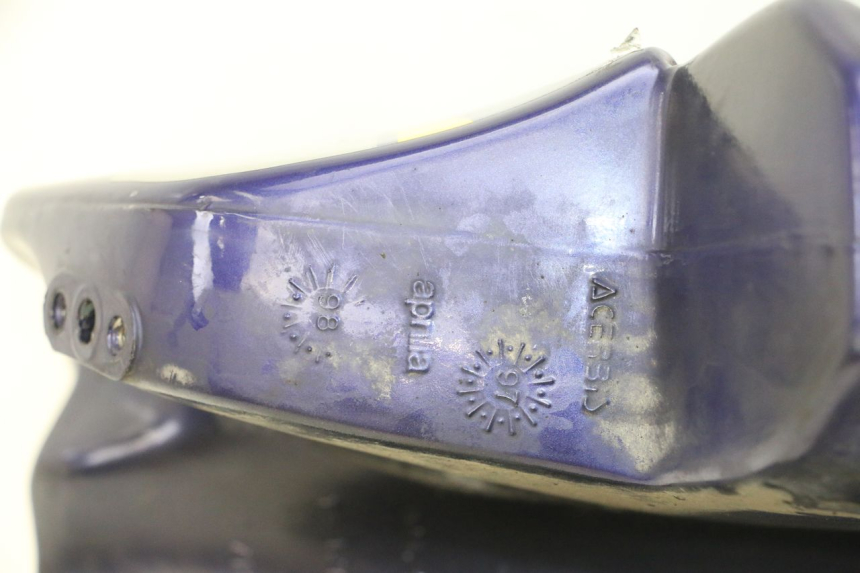 photo de KRAFTSTOFFTANK APRILIA ETX 125 (1998 - 2002) - Technische Nahaufnahme