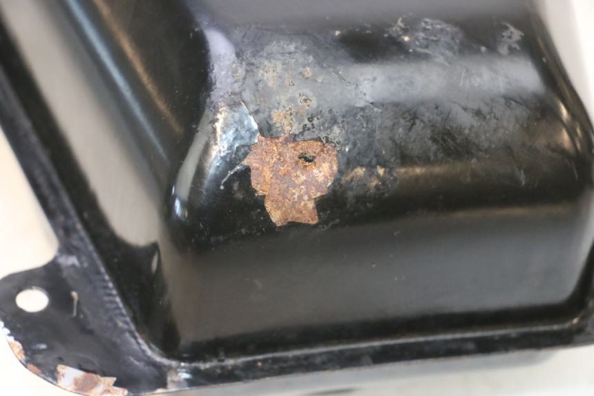 photo de KRAFTSTOFFTANK KEEWAY F-ACT FACT EVO 50 (2020 - 2026) - Details der Befestigungspunkte
