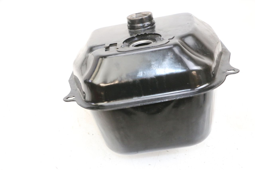 photo de KRAFTSTOFFTANK BTC FELICE SPORT 50 - Oberflächenzustand und Material