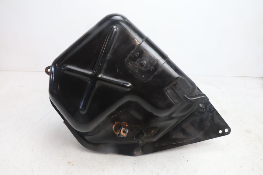 photo de KRAFTSTOFFTANK HONDA FES PANTHEON 2T 125 (1998 - 2002) - Zoom auf Gebrauchszustand