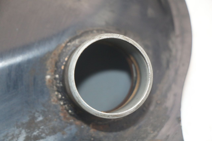 photo de KRAFTSTOFFTANK MBK FLAME X 125 (2004 - 2007) - Details der Befestigungspunkte