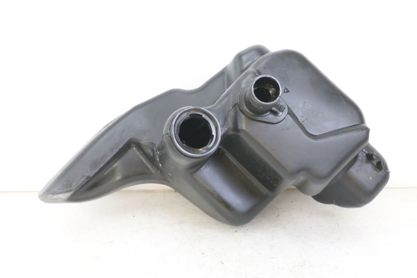 photo de KRAFTSTOFFTANK PIAGGIO FLY 2T 50 (2004 - 2017) - Zoom auf Gebrauchszustand