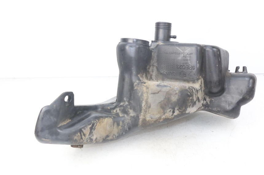 photo de KRAFTSTOFFTANK PIAGGIO FLY 125 (2005 - 2012) - Zoom auf Gebrauchszustand