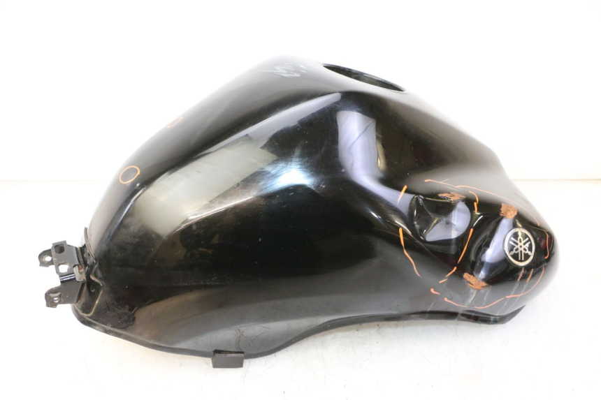 photo de KRAFTSTOFFTANK YAMAHA FZ6 FAZER S2 600 (2007 - 2011) - Charakteristische Merkmale