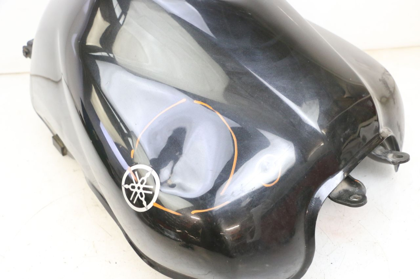 photo de KRAFTSTOFFTANK YAMAHA FZ6 N FAZER 600 (2004 - 2006) - Detaillierte Sichtprüfung