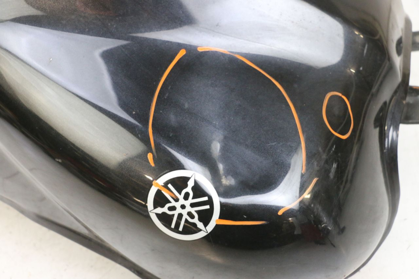 photo de KRAFTSTOFFTANK YAMAHA FZ6 N FAZER 600 (2004 - 2006) - Alternativer Blickwinkel