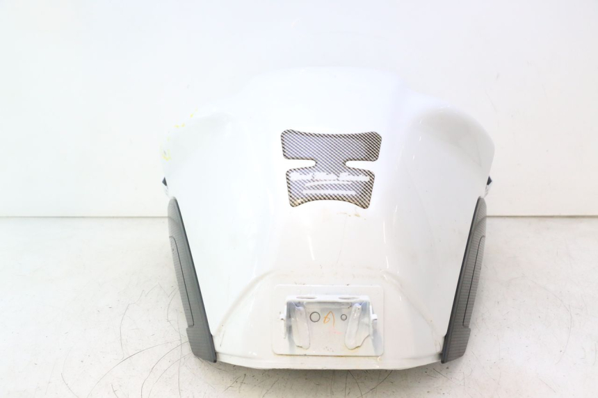 photo de KRAFTSTOFFTANK YAMAHA FZ8 800 (2010 - 2016) - Oberflächenzustand und Material