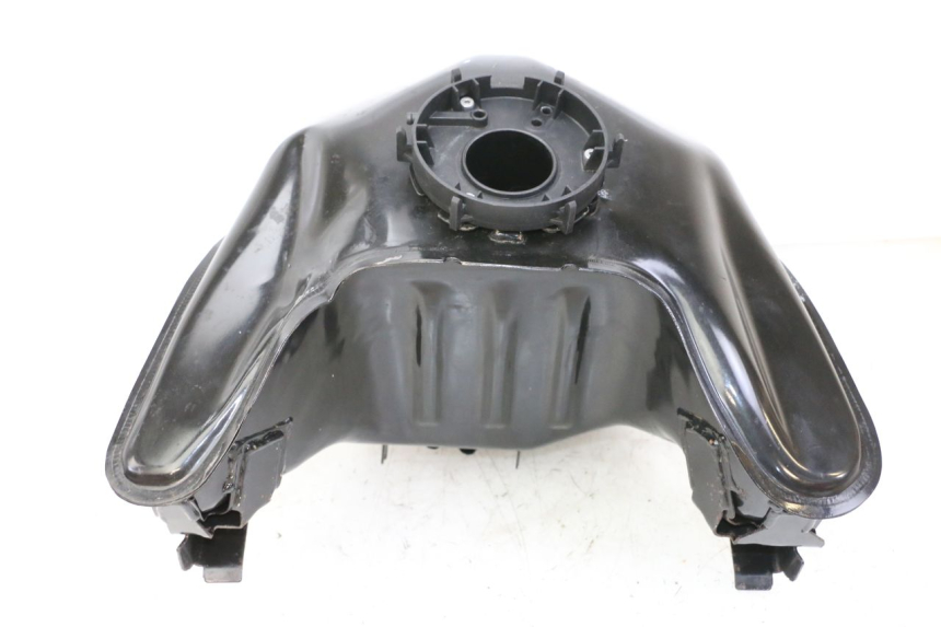 photo de KRAFTSTOFFTANK BMW G310 R 310 (2016 - 2020) - Hochauflösende Nahaufnahme