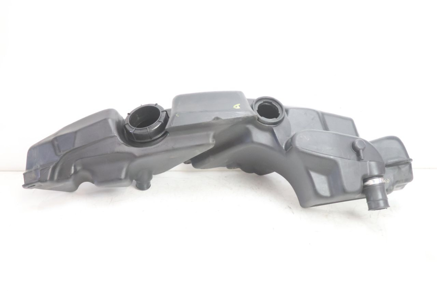 photo de KRAFTSTOFFTANK GILERA GP 800 (2007 - 2013) - Details der Befestigungspunkte