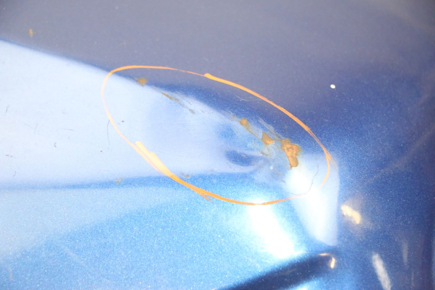 photo de KRAFTSTOFFTANK KAWASAKI GPX R WARBIRD 600 (1988 - 1993) - Weitere Ansicht des Artikels