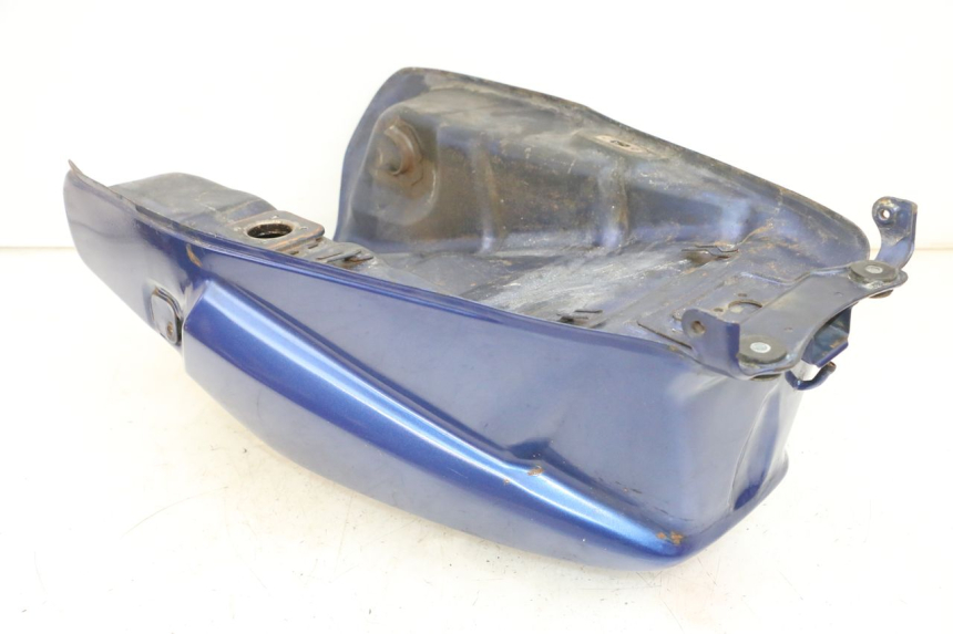 photo de KRAFTSTOFFTANK KAWASAKI GPX R WARBIRD 600 (1988 - 1993) - Zoom auf Gebrauchszustand