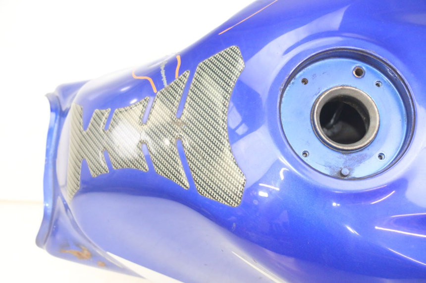 photo de KRAFTSTOFFTANK SUZUKI GS GSE 500 (2001 - 2003) - Zoom auf Komponenten