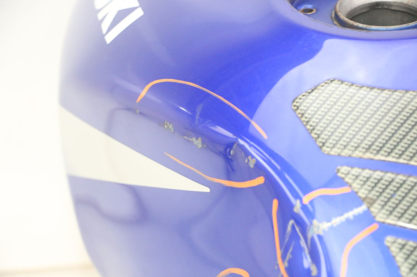 photo de KRAFTSTOFFTANK SUZUKI GS GSE 500 (2001 - 2003) - Alternativer Blickwinkel