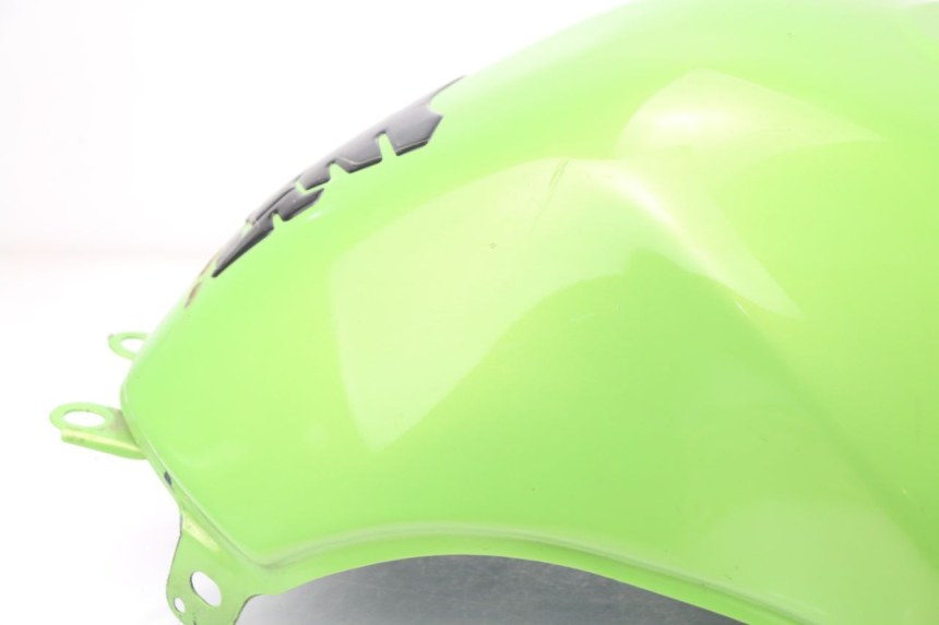 photo de KRAFTSTOFFTANK SUZUKI GSF N BANDIT 600 (1996 - 1999) - Alternativer Blickwinkel