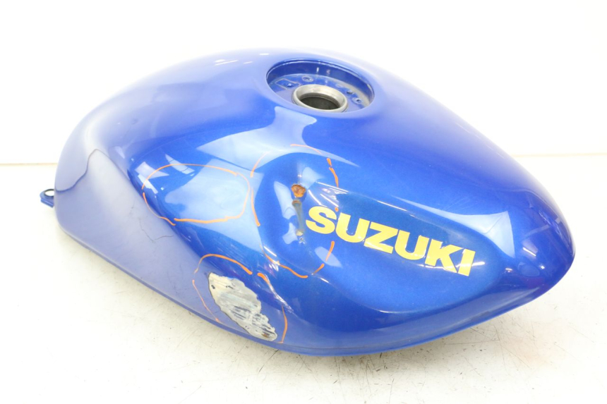 photo de KRAFTSTOFFTANK SUZUKI GSF S BANDIT 600 (2000 - 2004) - Fokus auf die Struktur