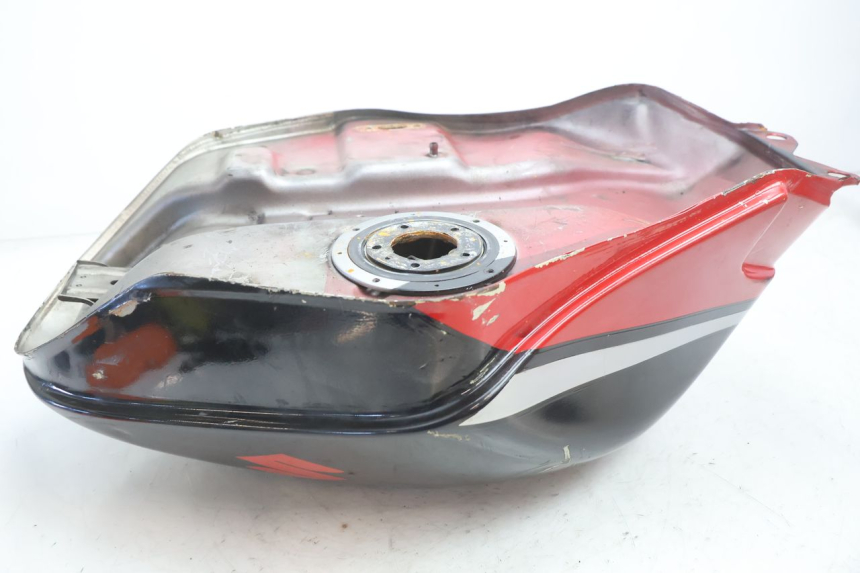 photo de KRAFTSTOFFTANK SUZUKI GSX F GSXF 750 (1988 - 1998) - Alternativer Blickwinkel