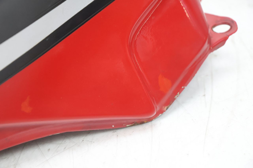 photo de KRAFTSTOFFTANK SUZUKI GSX F GSXF 750 (1988 - 1998) - Technische Nahaufnahme