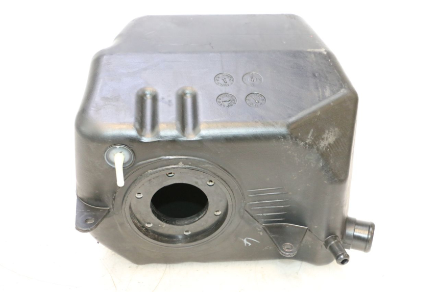 photo de KRAFTSTOFFTANK SYM GTS EVO 125 (2009 - 2013) - Zoom auf Gebrauchszustand
