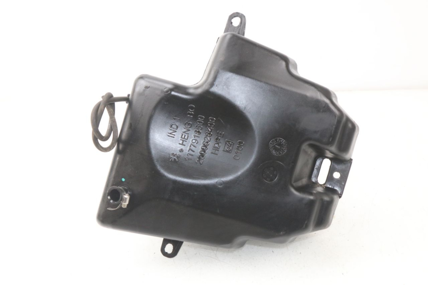 photo de KRAFTSTOFFTANK PEUGEOT KISBEE 2T 50 (2010 - 2017) - Zoom auf Gebrauchszustand