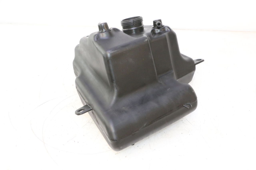 photo de KRAFTSTOFFTANK PEUGEOT KISBEE 4T 50 (2023 - 2026) - Zoom auf Gebrauchszustand
