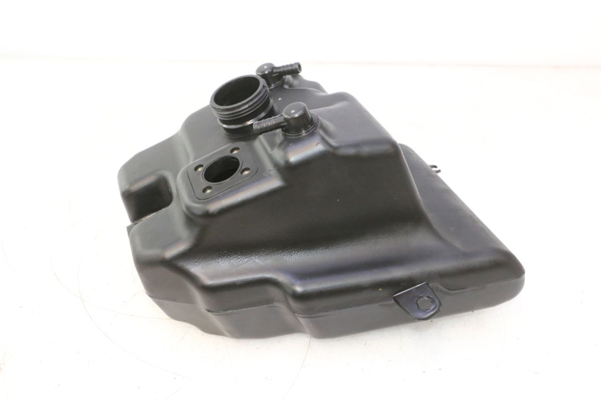 photo de KRAFTSTOFFTANK PEUGEOT KISBEE 4T 50 (2023 - 2026) - Alternative Perspektive