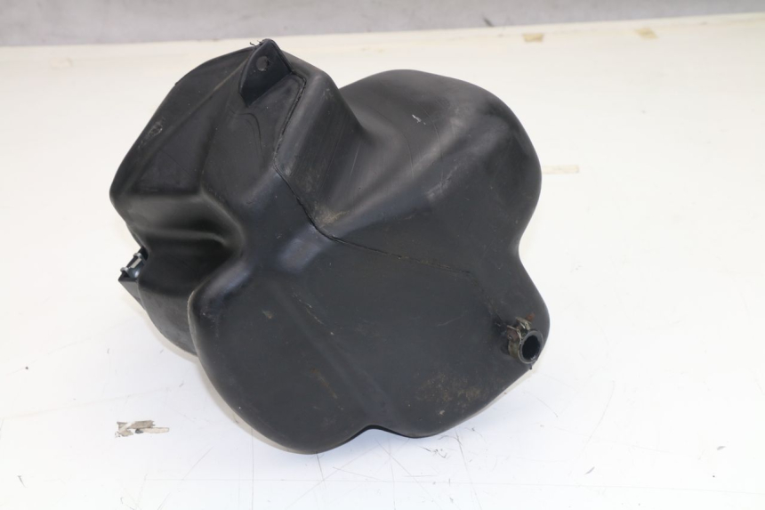 photo de KRAFTSTOFFTANK PIAGGIO LIBERTY 2T 50 (2009 - 2013) - Zoom auf Gebrauchszustand