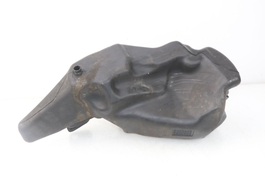 photo de KRAFTSTOFFTANK PIAGGIO LIBERTY 4T 50 (2009 - 2015) - Zoom auf Gebrauchszustand