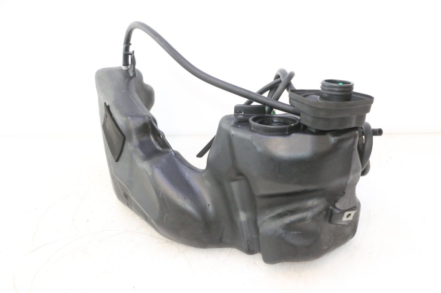 photo de KRAFTSTOFFTANK PIAGGIO LIBERTY IGET 4T 50 (2015 - 2020) - Oberflächenzustand und Material