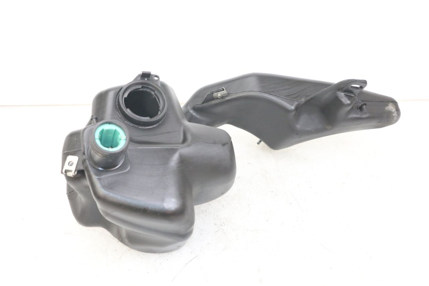 photo de KRAFTSTOFFTANK PIAGGIO LIBERTY 125 (2009 - 2013) - Hauptansicht