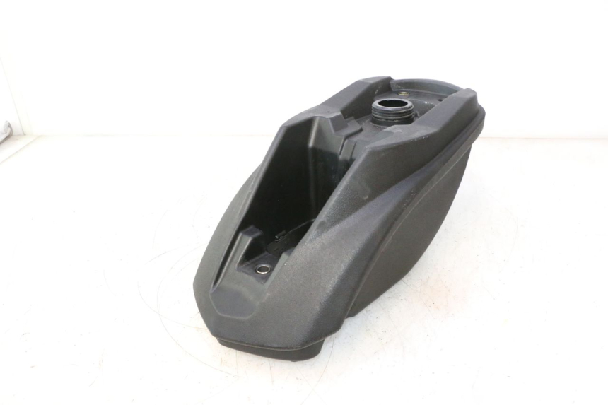 photo de KRAFTSTOFFTANK PEUGEOT LUDIX PRO 2T 50 (2010 - 2017) - Zoom auf Gebrauchszustand