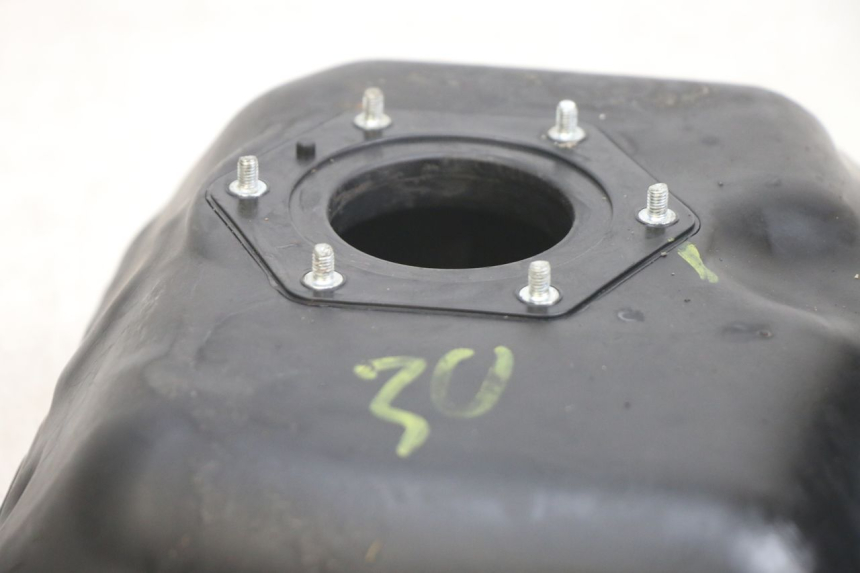 photo de KRAFTSTOFFTANK PIAGGIO MEDLEY 125 (2016 - 2023) - Alternative Perspektive