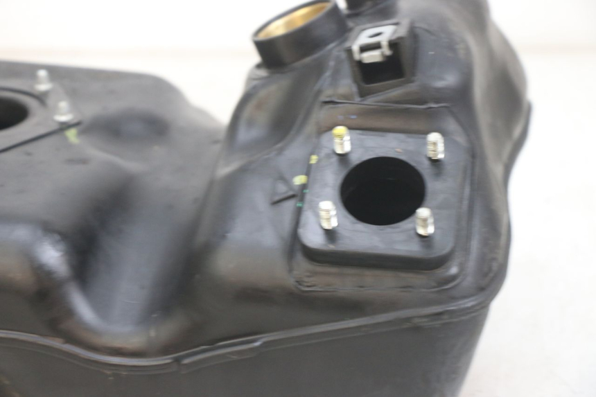 photo de KRAFTSTOFFTANK PIAGGIO MEDLEY 125 (2016 - 2023) - Technische Nahaufnahme