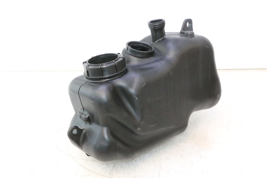 photo de KRAFTSTOFFTANK PIAGGIO MP3 500 (2016 - 2018) - Technische Nahaufnahme