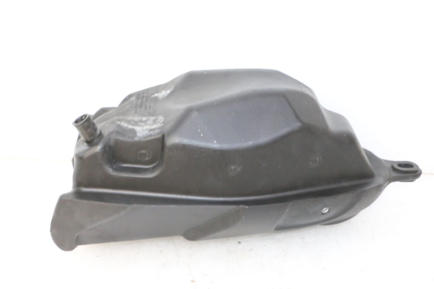 photo de KRAFTSTOFFTANK RIEJU MRT 50 (2018 - 2021) - Zoom auf Gebrauchszustand