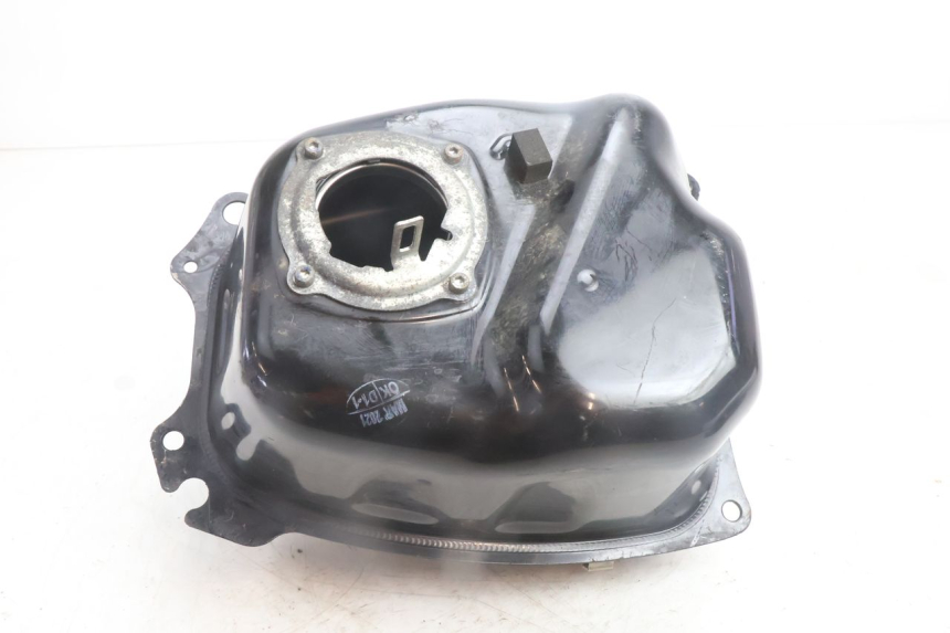 photo de KRAFTSTOFFTANK YAMAHA N-MAX NMAX 125 (2021 - 2024) - Oberflächenzustand und Material