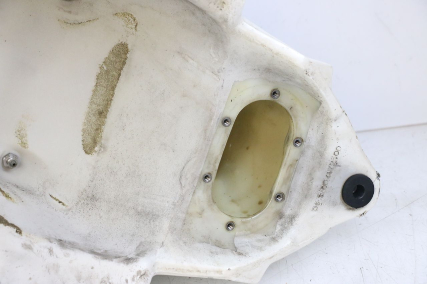 photo de KRAFTSTOFFTANK MOTO GUZZI NORGE 8V GT 1200 (2011 - 2016) - Zoom auf Gebrauchszustand