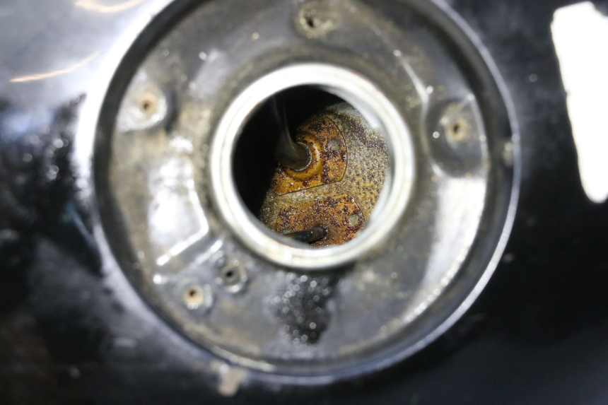 photo de KRAFTSTOFFTANK HONDA NSR R 125 (1994 - 2003) - Alternative Perspektive