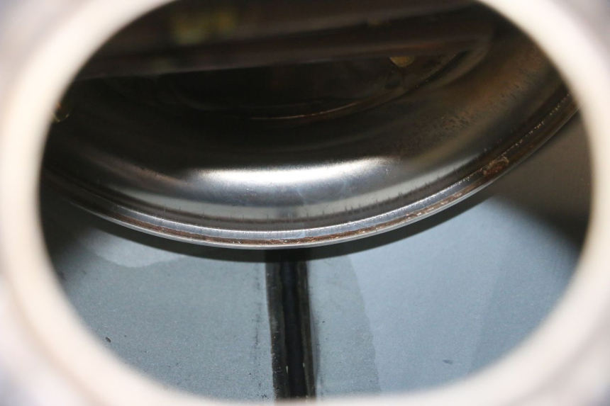 photo de KRAFTSTOFFTANK HONDA NTV DEAUVILLE ABS 700 (2007 - 2016) - Zoom auf Gebrauchszustand