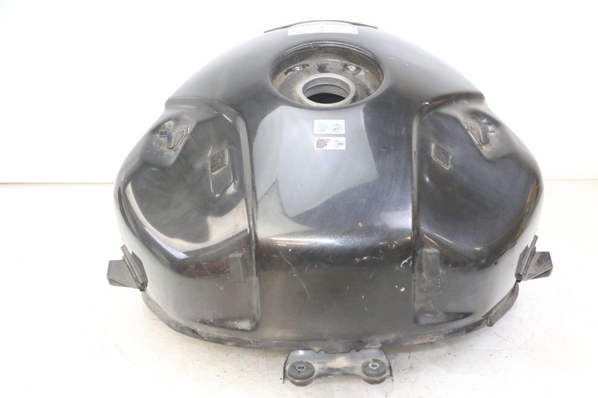 photo de KRAFTSTOFFTANK HONDA NTV DEAUVILLE ABS 700 (2007 - 2016) - Details der Befestigungspunkte