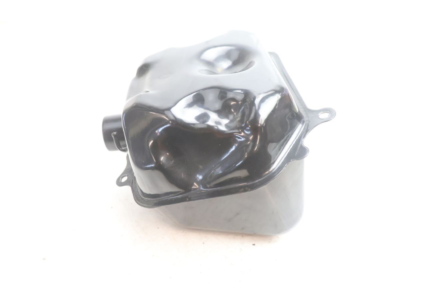 photo de KRAFTSTOFFTANK JM MOTORS OLDIES 4T 50 (2020 - 2026) - Technische Nahaufnahme